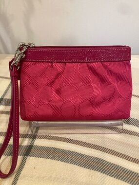 Coach Hot Pink Wristlet Signature Jacquard Wristlet Clutch
